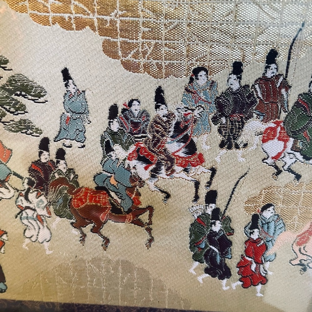 Japanese-vintage-Nishijin-Ori-woven brocade-silk & gold metallic treads-imperial - Picture 1 of 4